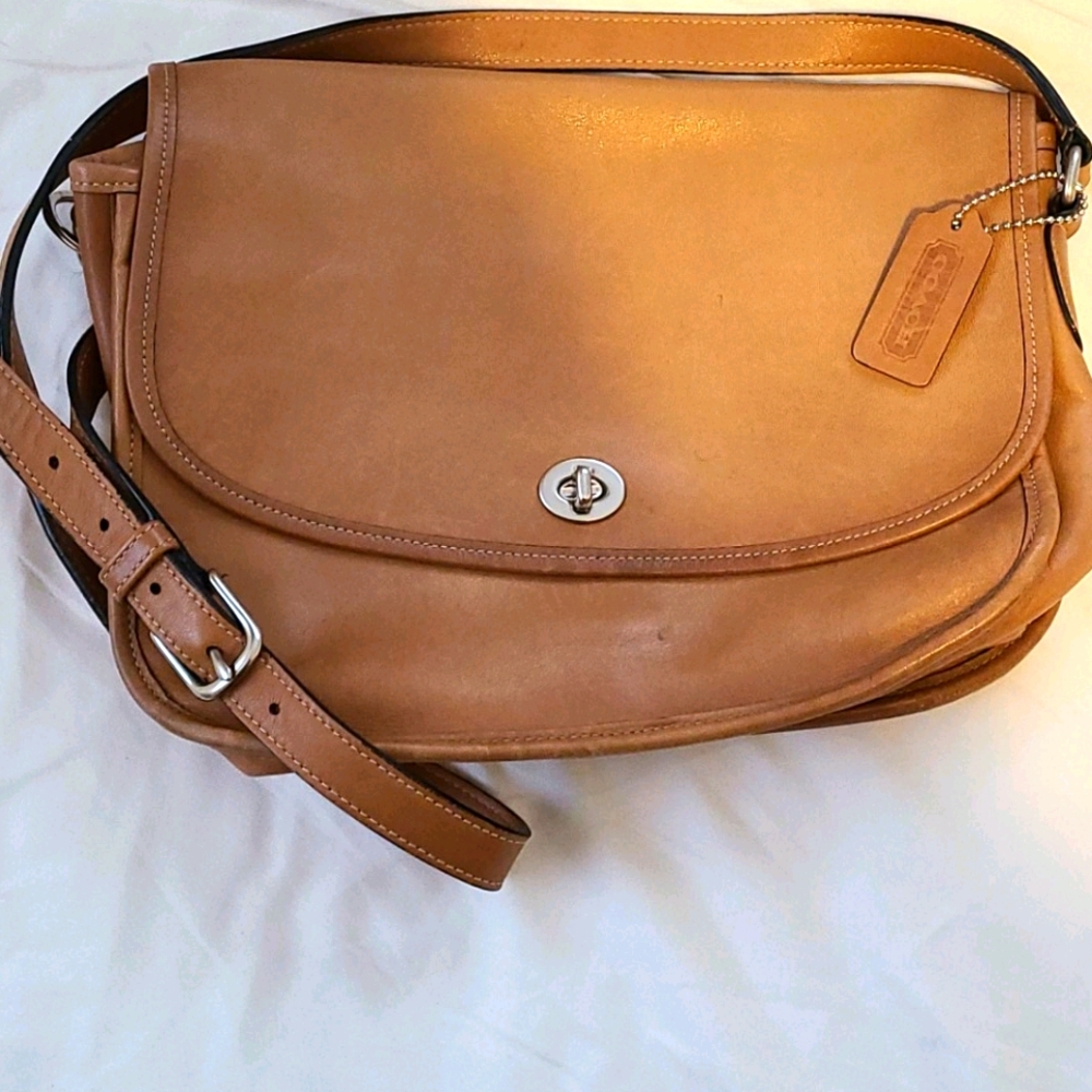 Cross body purse